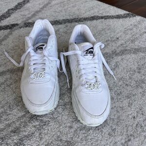 Nike women’s air max